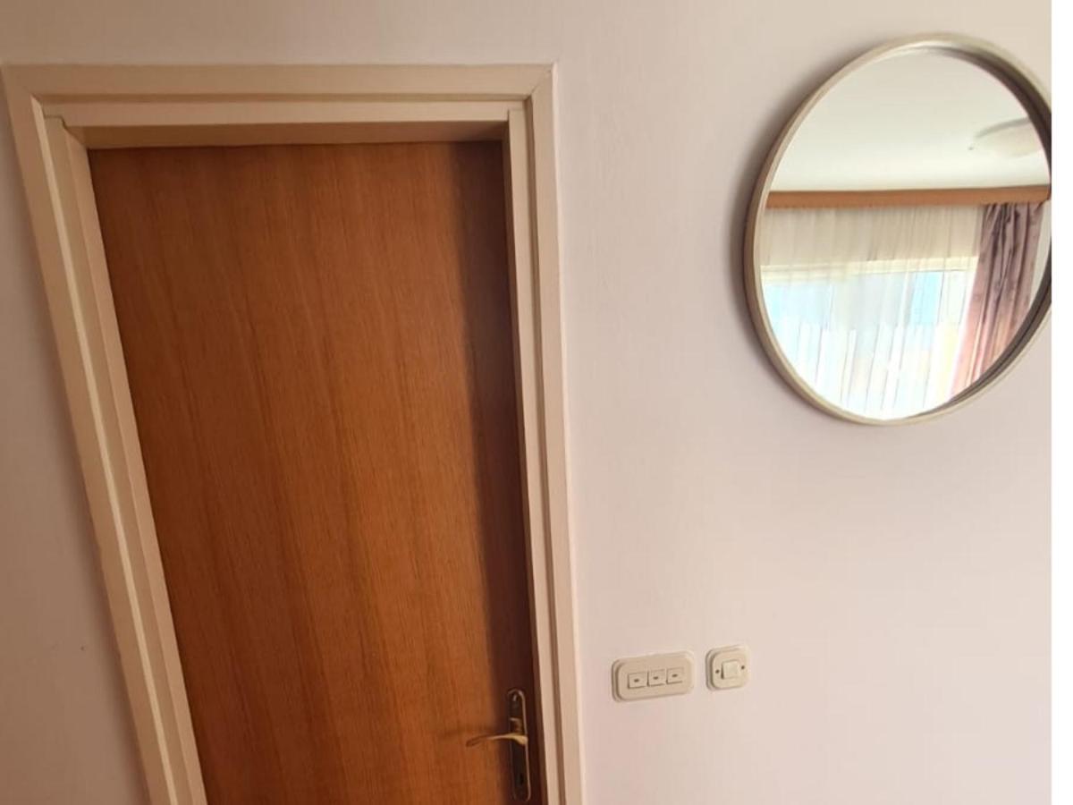 Apartman Ljubav Макарска Экстерьер фото