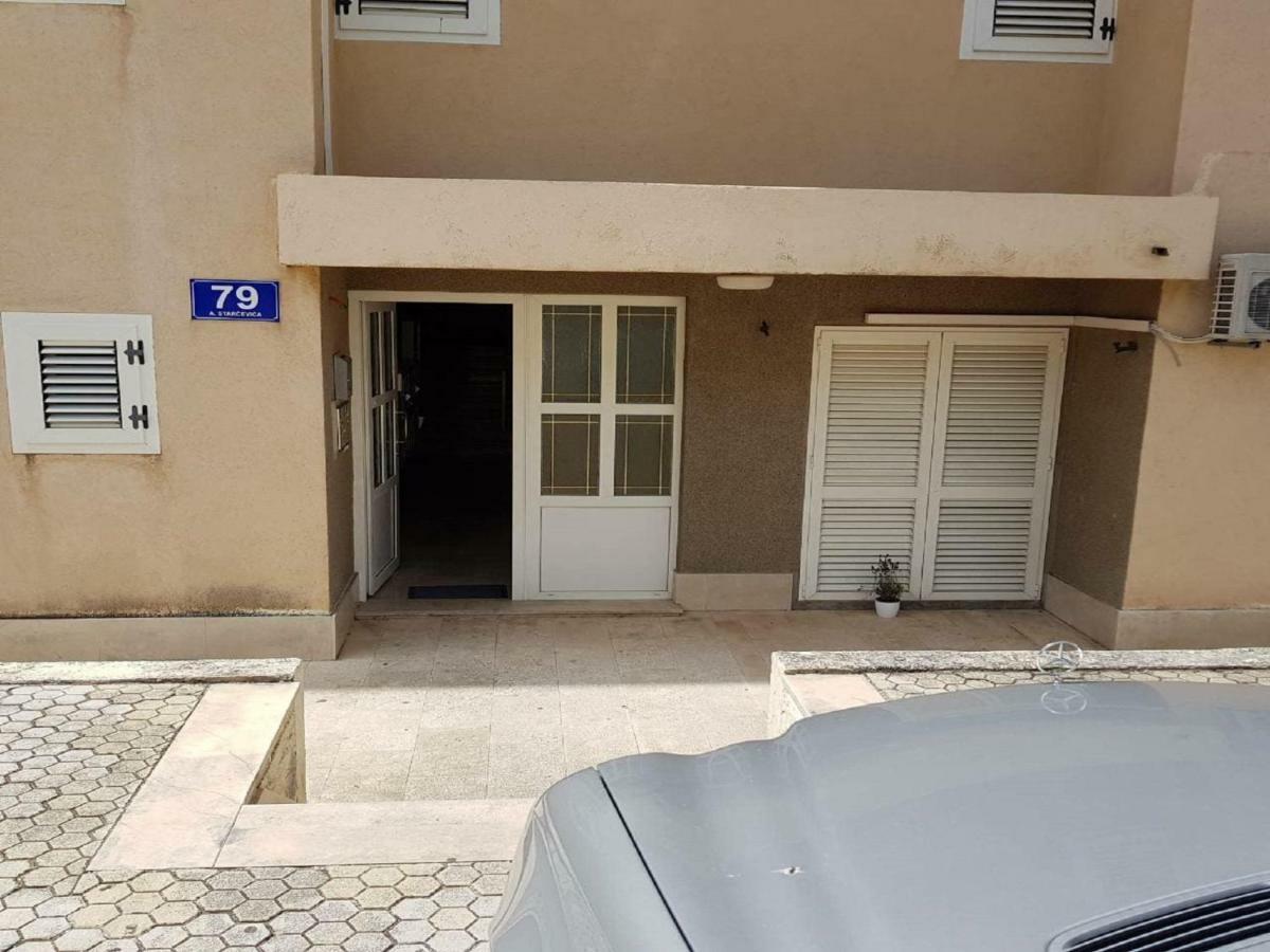 Apartman Ljubav Макарска Экстерьер фото